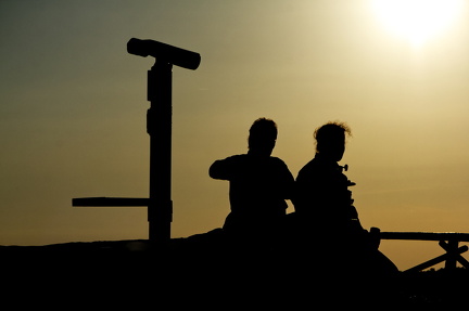 Nils og Lisa i siluet