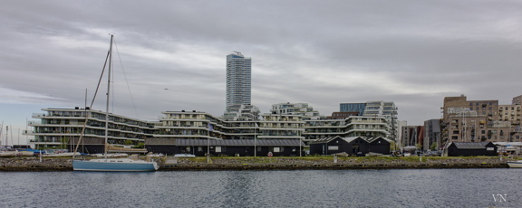 Med Lighthouse i baggrunden